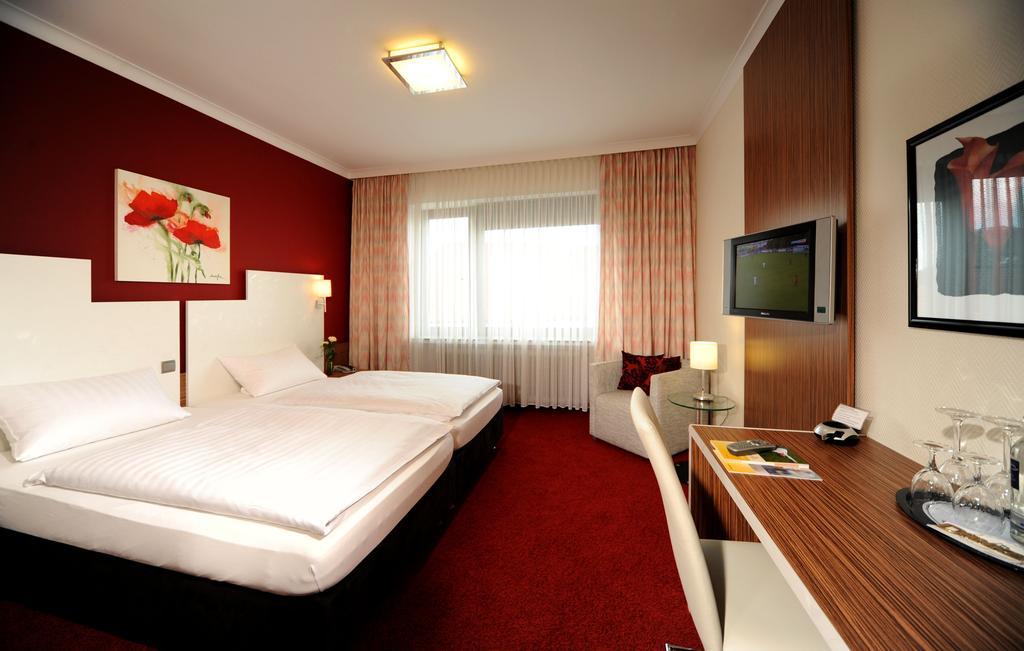 Hotel Bremer Tor Stuhr Eksteriør billede